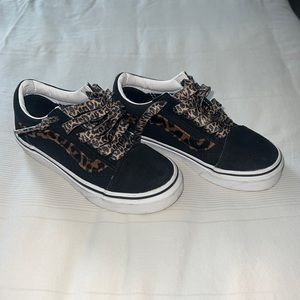 Girls Leopard and Black Vans Shoes